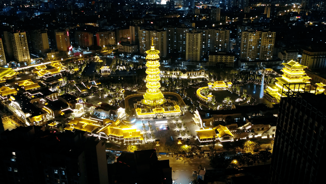 华灯初上夜阑珊 5万余套灯组点亮唐园_西昌_灯光_历史风貌