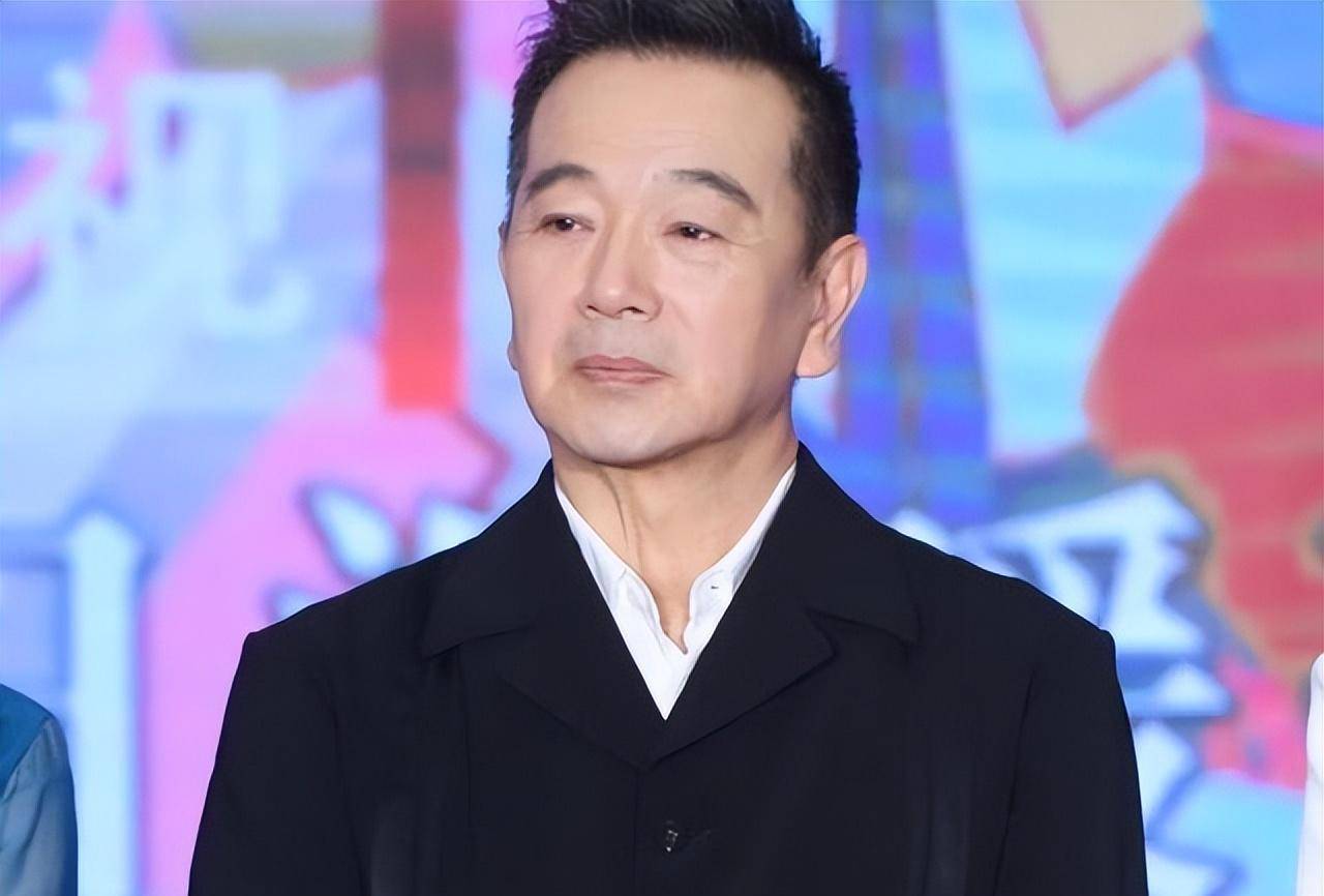张晨光:荧幕上的富豪专业户,其实很"抠门",带货养家被骂哭_事情_网友