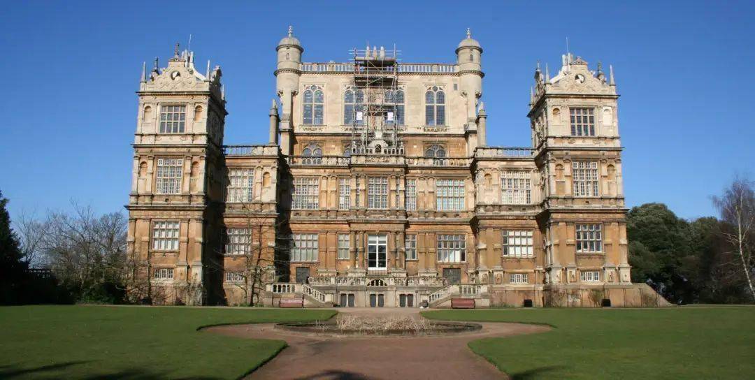 蝙蝠侠的韦恩庄园 | 有设计,但不多_建筑_电影_房子