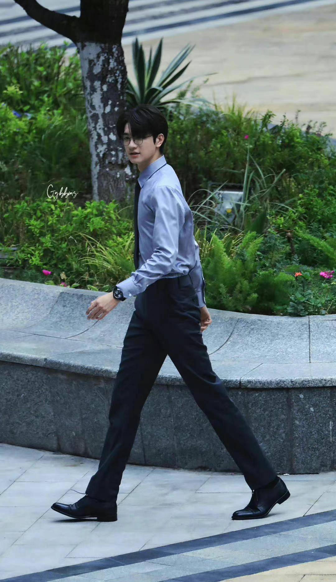 西装暴徒:林一!