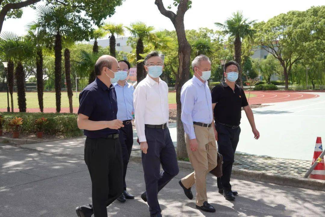 要闻| 骆大进到景秀高中调研工作_教育_奉贤_建设