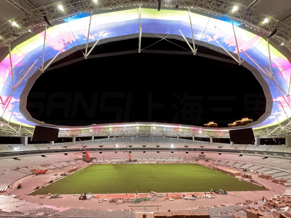 三思近10000㎡天幕屏耀显上海"八万人"体育场_技术_产品_屏幕