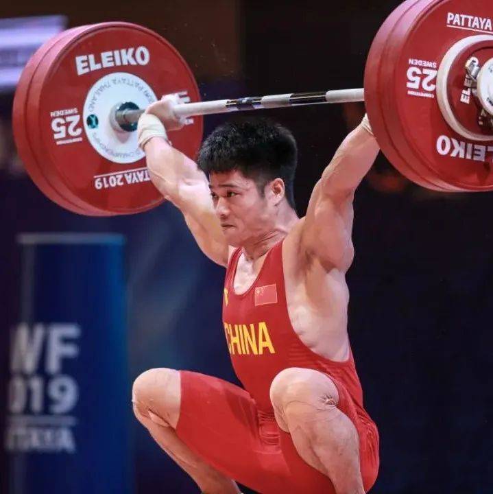 中国举重队举行世锦赛第二次选拔赛_比赛_奥运会_抓举