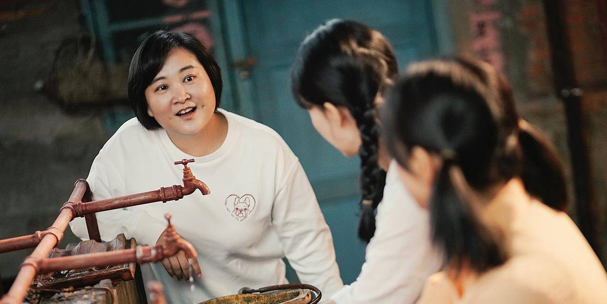 《你好李焕英》票房近50亿,即将跻身内地影史第二_贾玲_电影_成功