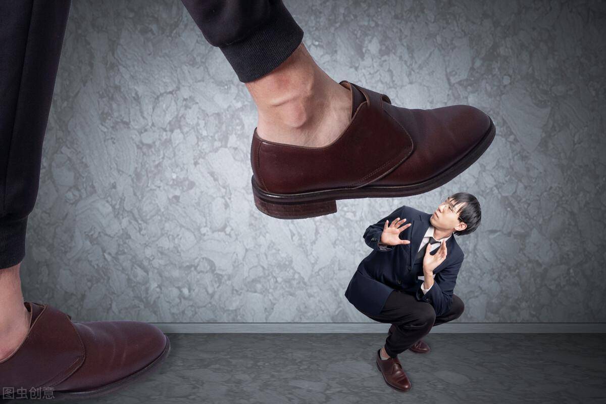 惹不起的乘客,靠不住的平台,中年网约车司机夹缝求生?