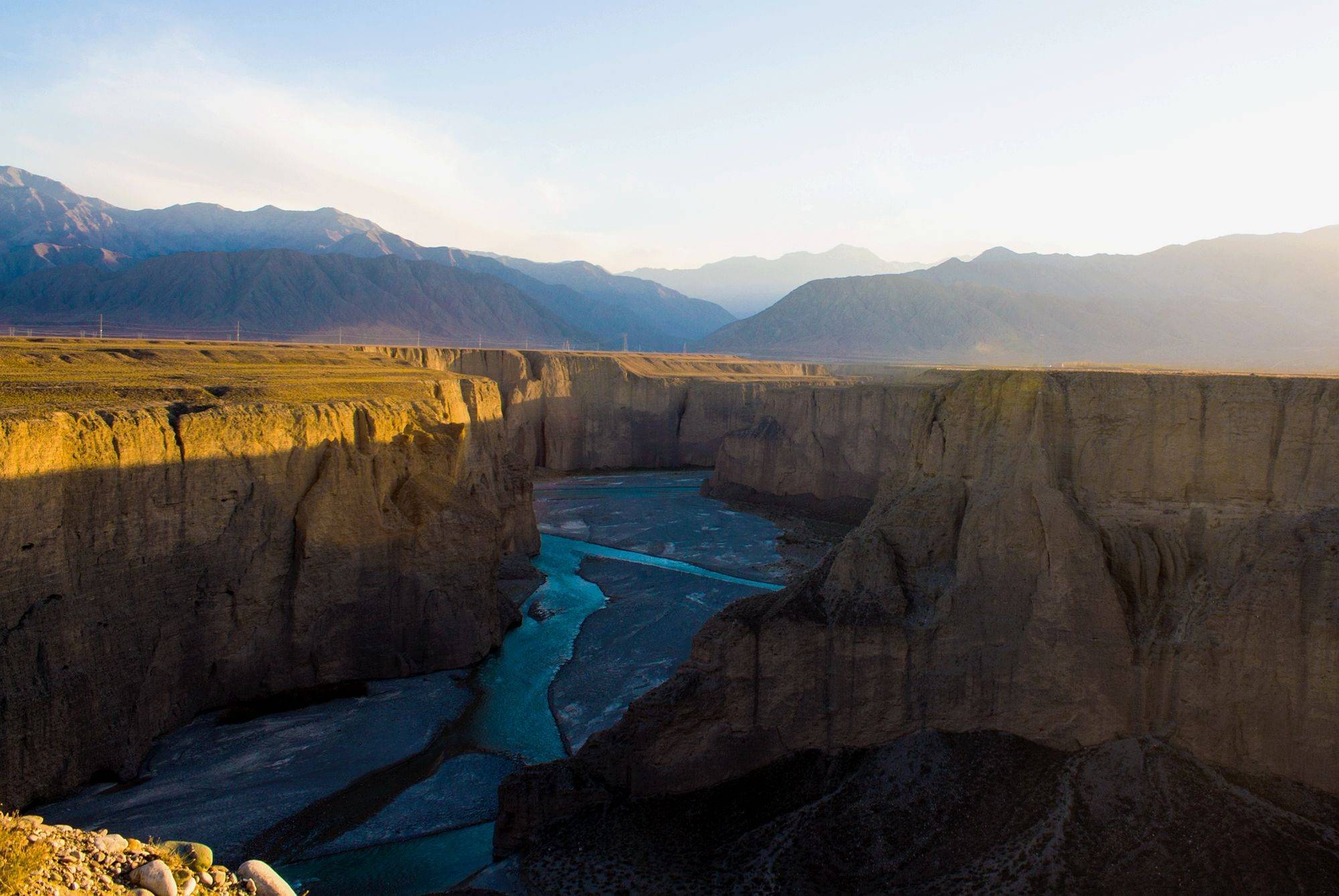 甘肃嘉峪关有一座讨赖河大峡谷,藏着绝世的美景,很多游客错过了_荒漠