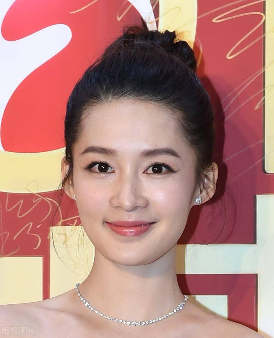 三位撞脸90后花：李沁、孙怡、白鹿美得眉眼长相 4841