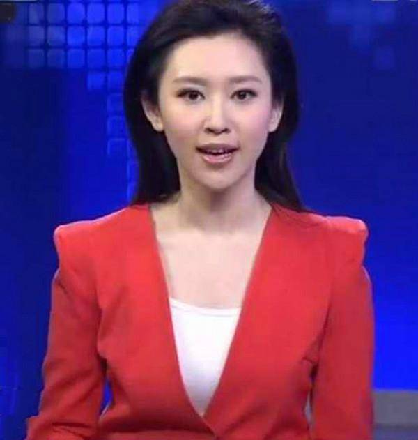 电视女主播王音棋,一组生活照曝光,展现出90后少女的清新气质_新闻