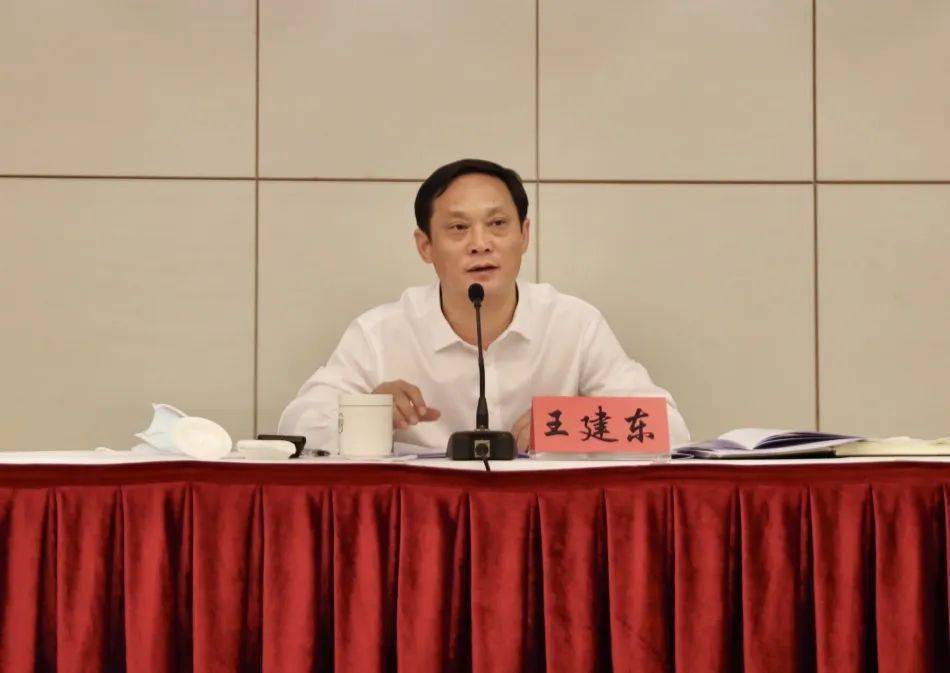 98区委常委,副区长王建东就做好下一步工作,提出要求:一.