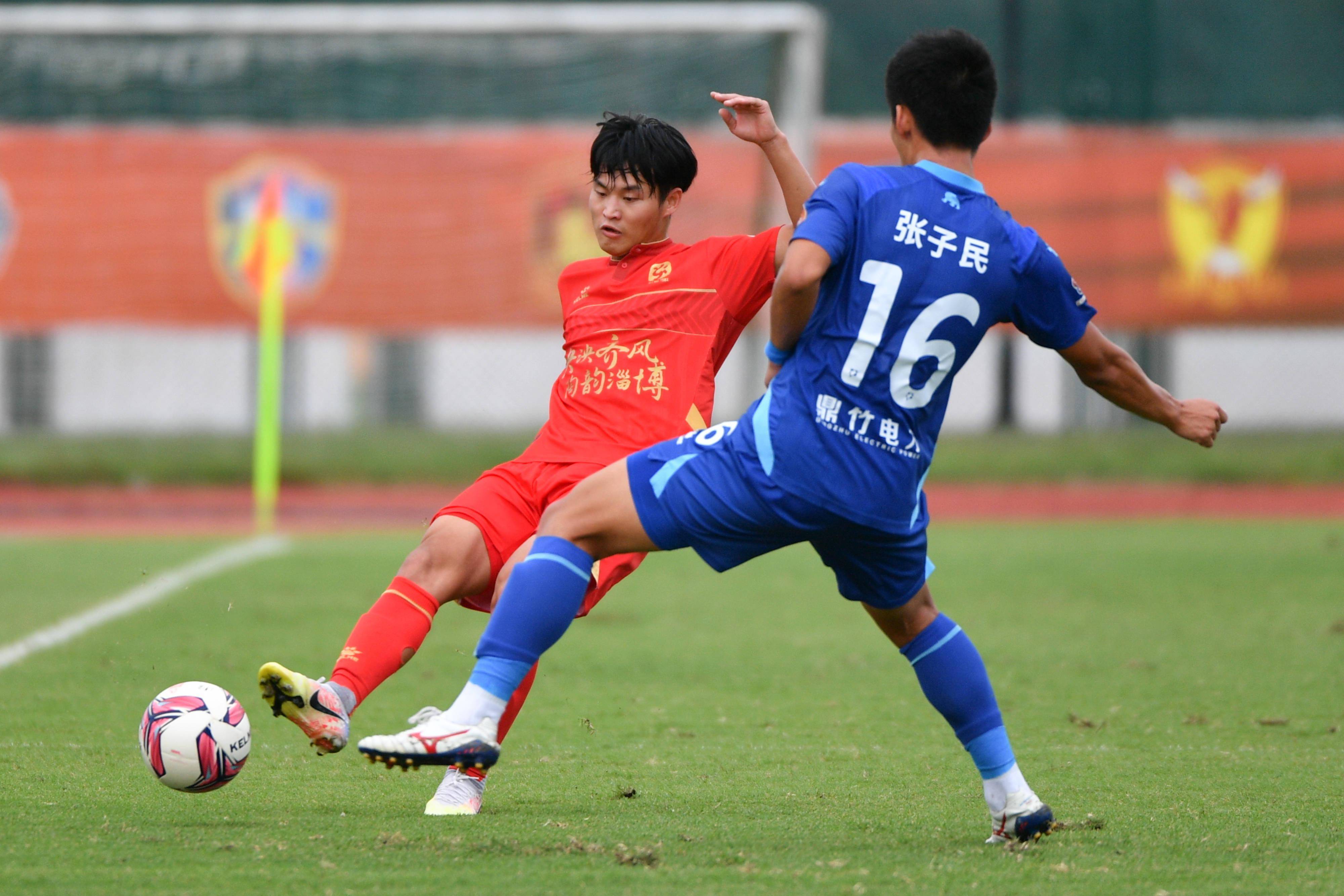 足球——中甲:淄博蹴鞠胜南京城市_比赛_球员_新华社