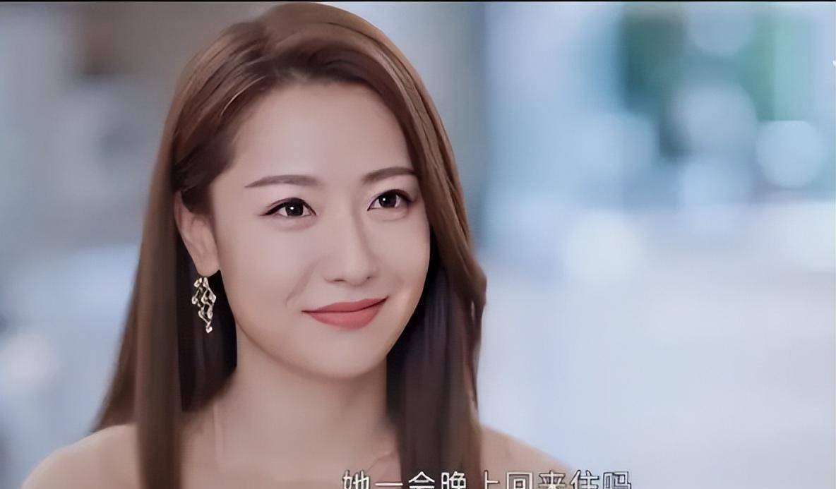 《她们的名字》阮棠:处心积虑严防丈夫,死缠好友,她悲哀又讽刺_张伟宸