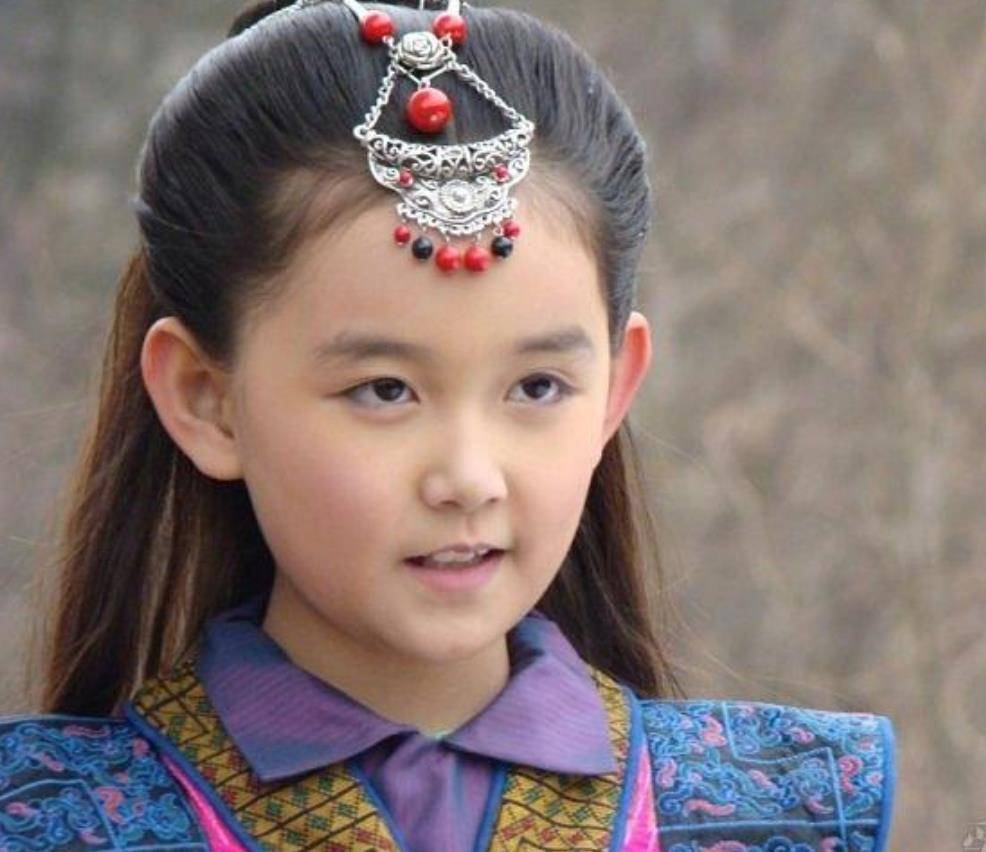 几乎承包了大半古装剧女主的童年,蒋依依这是什么神仙颜值?