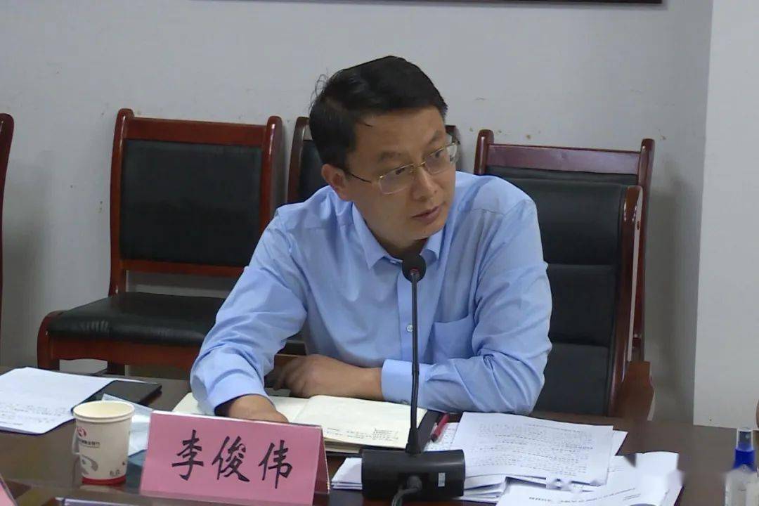 市人大常委会副主任,县委书记余伟:假期期间非必要不离开临颍_工作