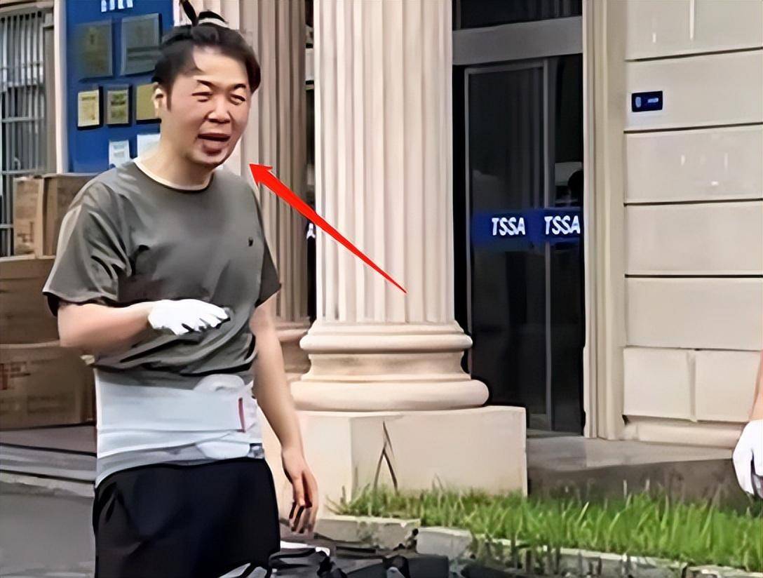 消失87天后,杜海涛现身农村学手艺,暴瘦30斤的他扎着小辫憨笑_沈梦辰