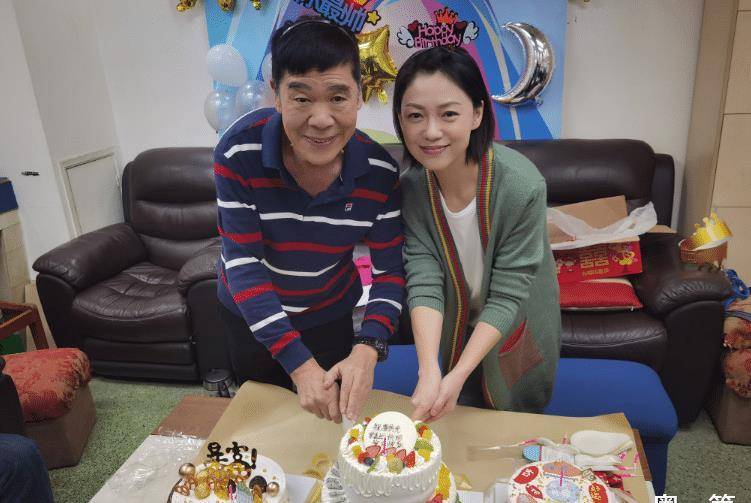 《外来媳妇本地郎》香兰朴实无华,戏外的她却美得越来越雍荣华贵_气质