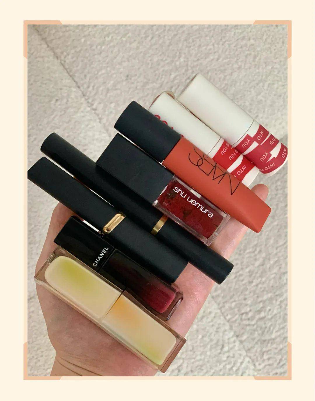 憋了一整个春夏 这些我很爱的秋冬绝美口红 他们共同点都是显白 颜色 质地 感觉