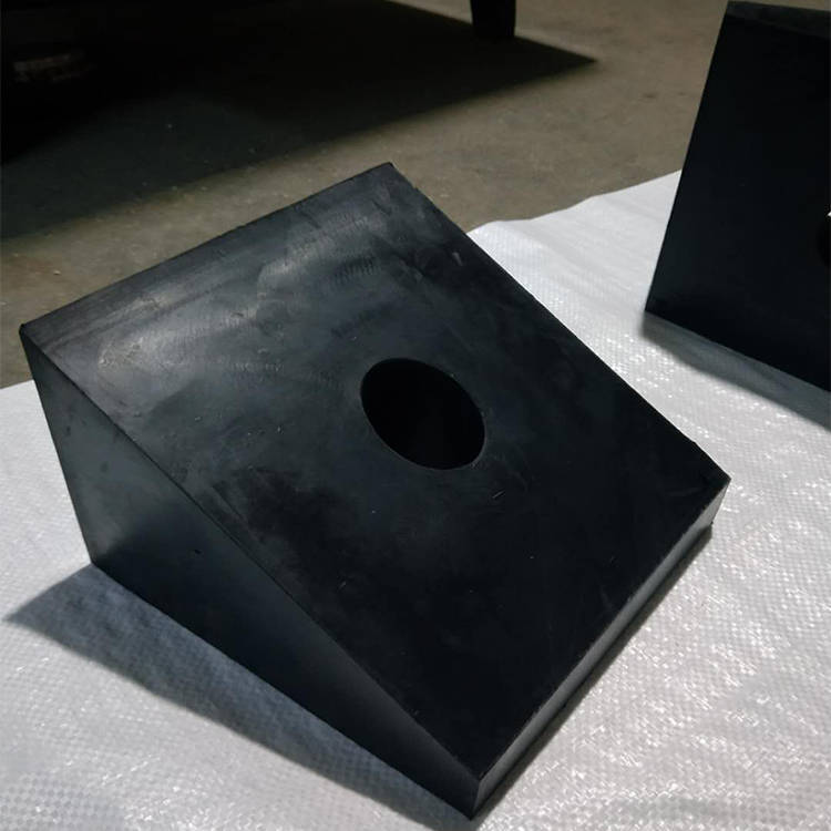 桥梁橡胶挡块的构造是什么_支座_防震_作用