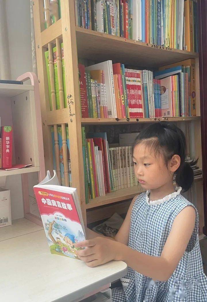 實驗小學班班有讀活動_小學班主任寄語_三6追夢中隊閱讀分享會