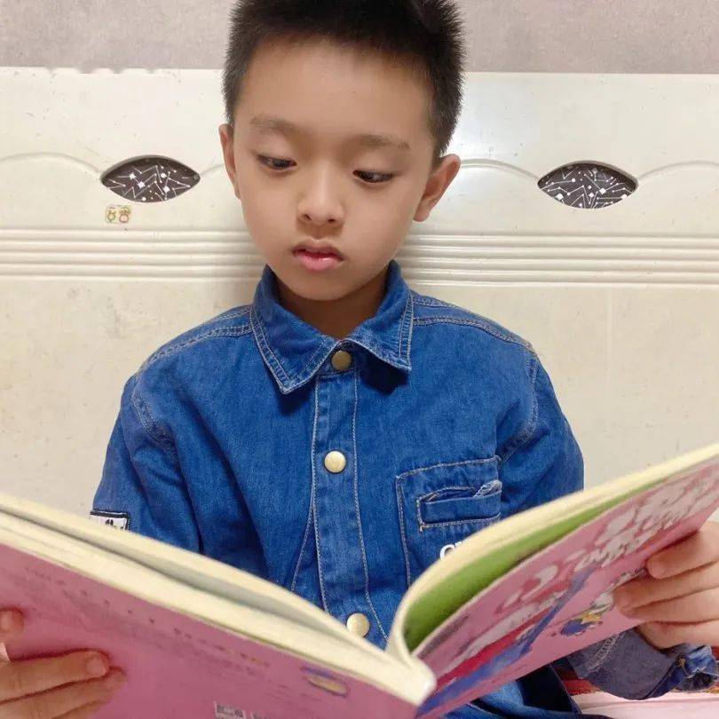 三6追夢中隊閱讀分享會_小學班主任寄語_實驗小學班班有讀活動