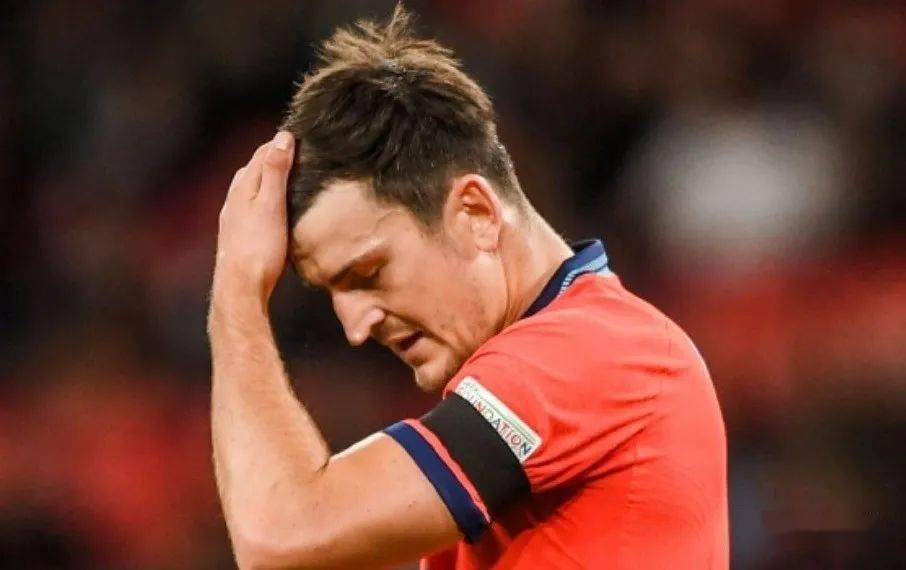 当地时间周三,马奎尔回到曼彻斯特,在卡林顿基地接受肌肉伤势的治疗