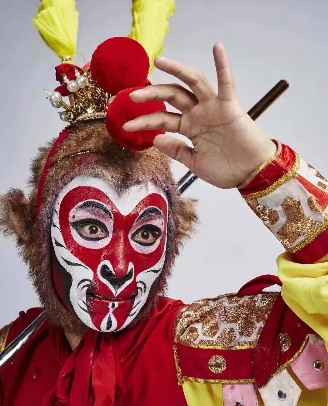 《美猴王大闹天宫》,《七品芝麻官》,《穆桂英挂帅》,《川剧变脸》