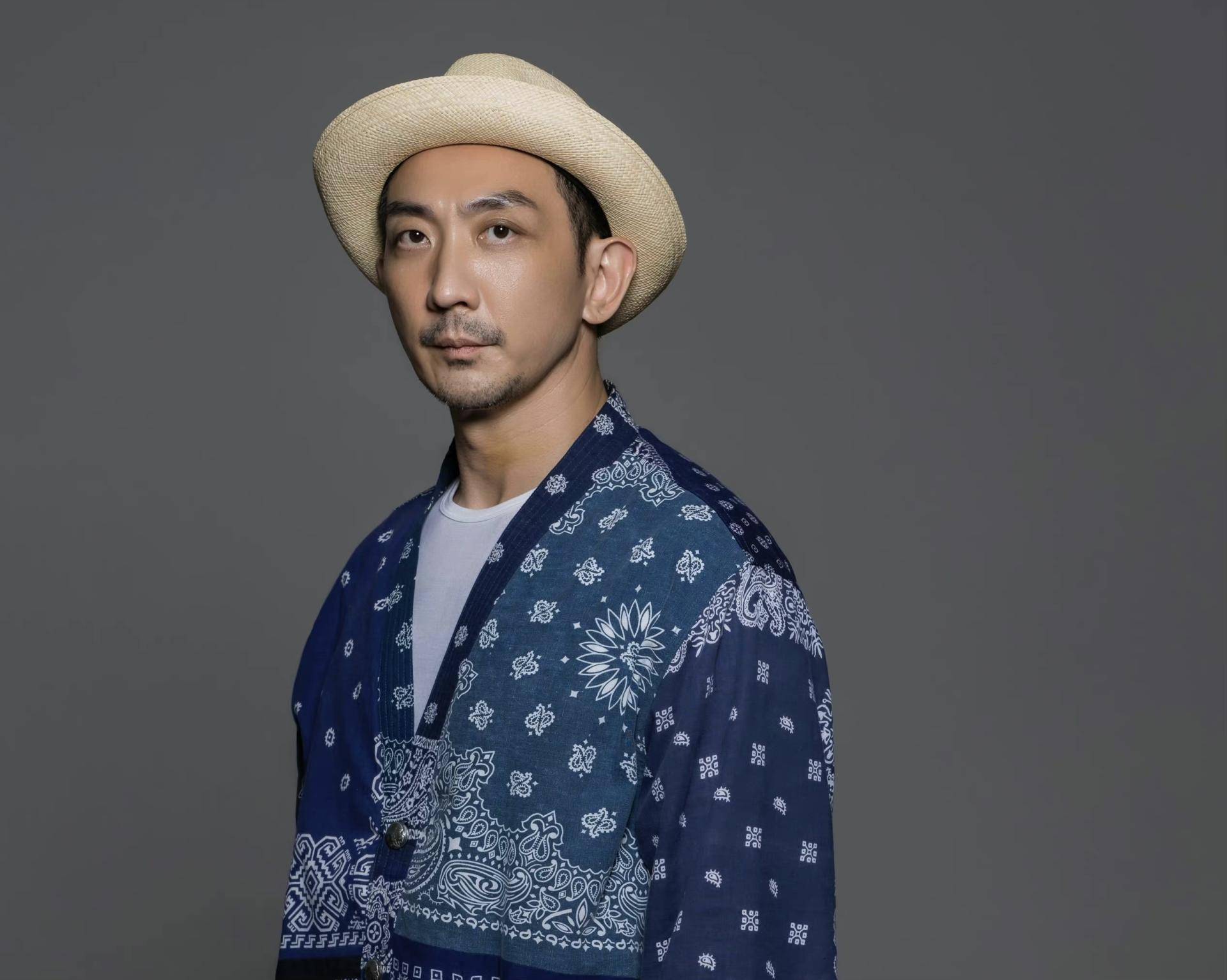 恭喜!香港知名男星宣布妻子怀二胎,在内地卖潮牌赚得盆满钵满_李灿_李元元_梁志莹
