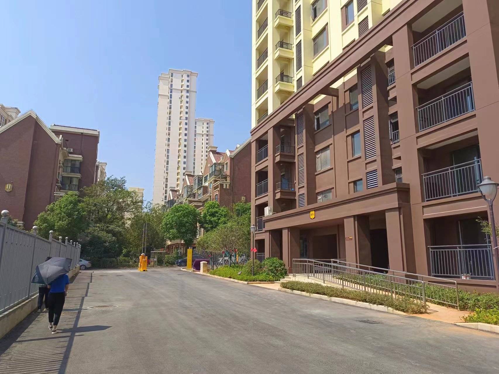 黄石奥山星城莱茵郡交付 用行动兑现家的美好