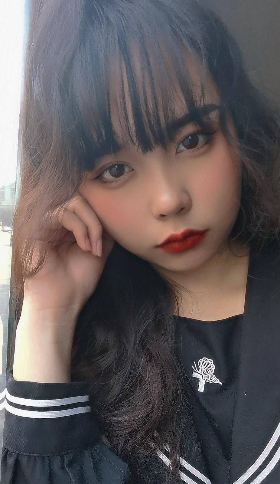 "人体模特"刘羽珊,遭遇老师猥亵后,她的做法让坏人受到了惩罚_刘雨珊