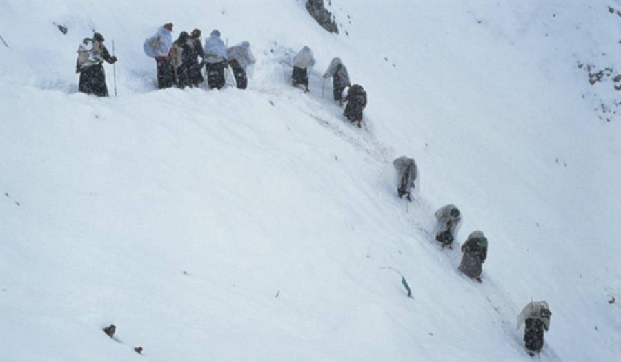 17名登山队员集体遇难，搜救队发现登山日记，记录着诡异的过程