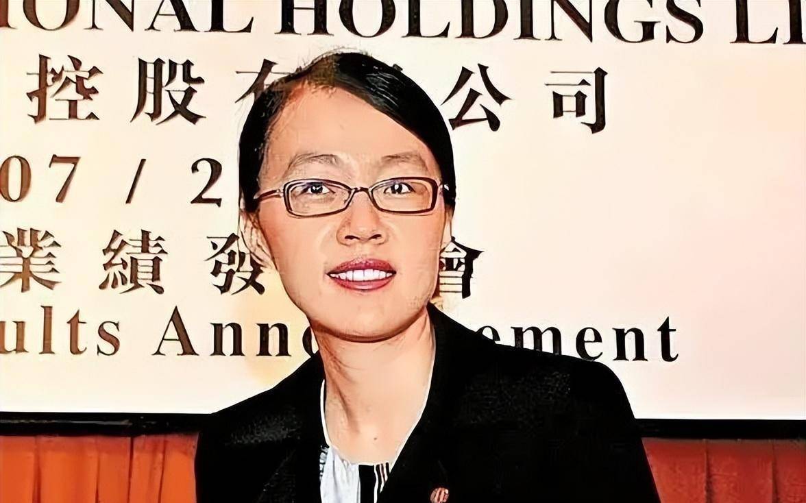 朱林瑶:傍上中国烟草,身家490亿却很低调,胡润都不了解其背景_香精