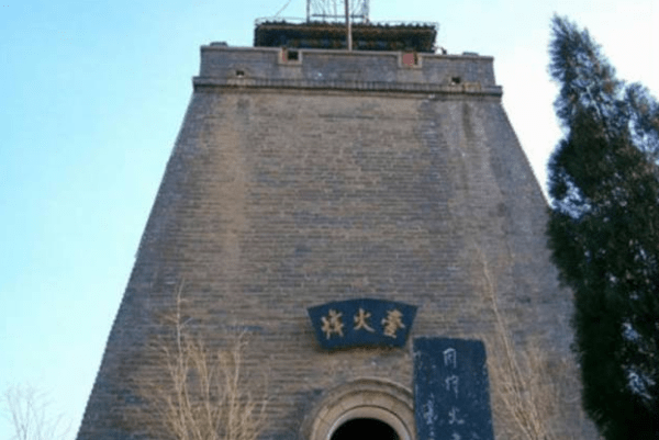 浅谈长城的布局与构造_城墙_敌台_烽火台