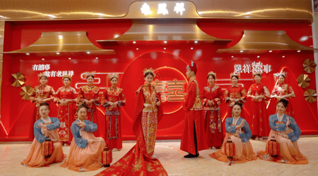 国风文化演出活动,中式婚礼情景剧,国潮秀,精品巡展等新潮展现形式,让