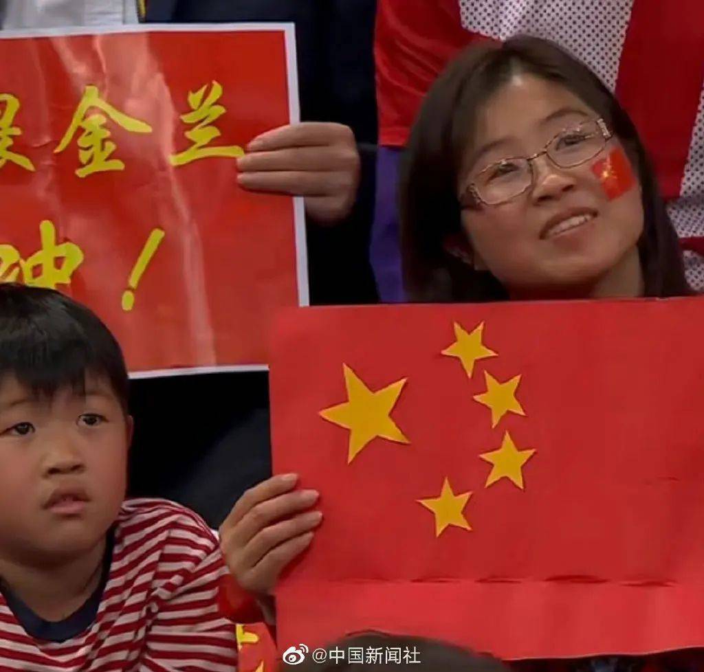 有人不爽中国队球迷把悉尼变主场，之后……