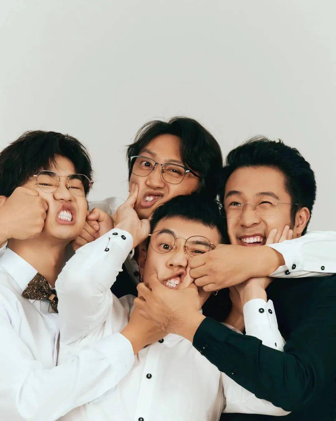 明日上演|我们真的是正经乐队:做这"性价比"低的事儿,我乐意!