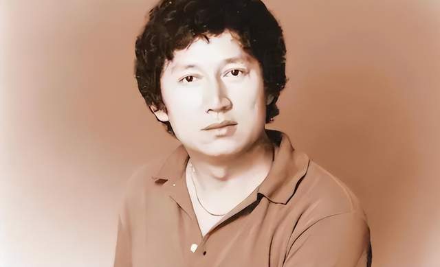 "儿子情人"李春平:伺候花甲老人,继承巨额财产,如今怎样了