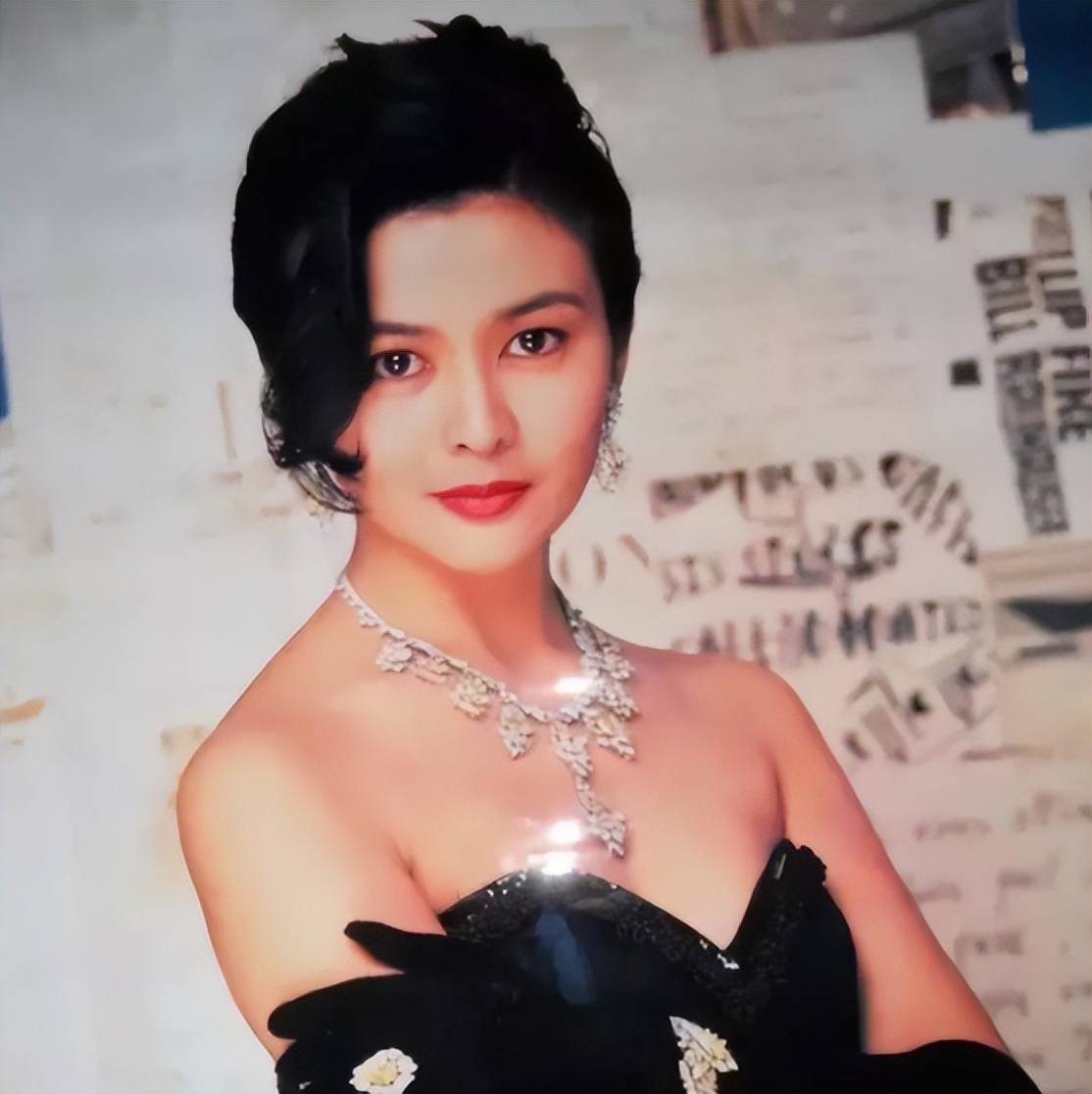 67娱记澄清关之琳高尔夫球事件,刘銮雄不打高尔夫,纯粹是道听途说