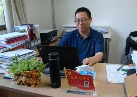 北京林业大学林学院刘勇教授,工学院康峰教授分别荣获