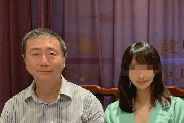 方宏进:从央视主持到被拘留,与妻子对簿公堂,余生盼女儿好_生活_工作