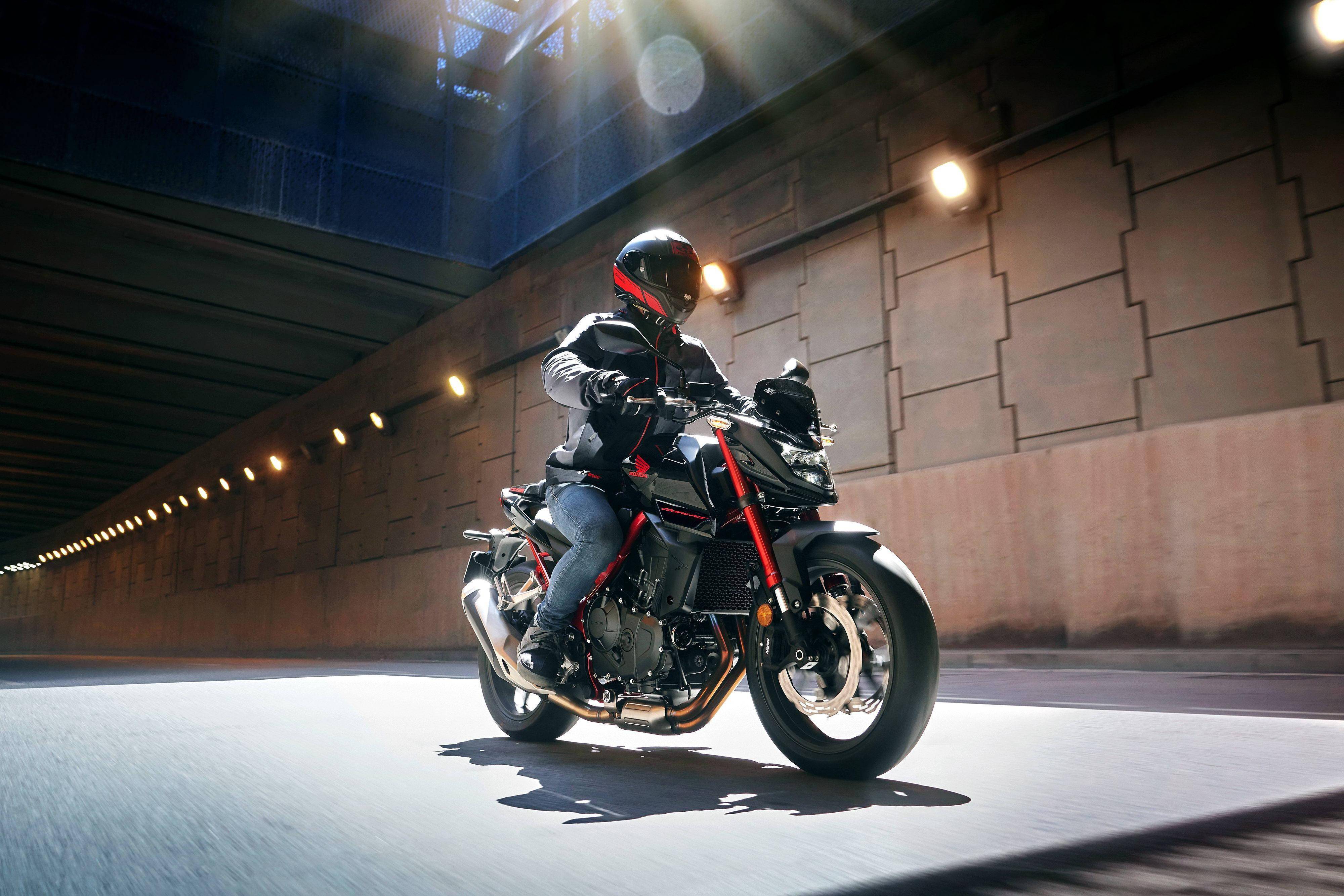 honda cb750 hornet 新黄蜂 户外特写_搜狐汽车_搜狐网