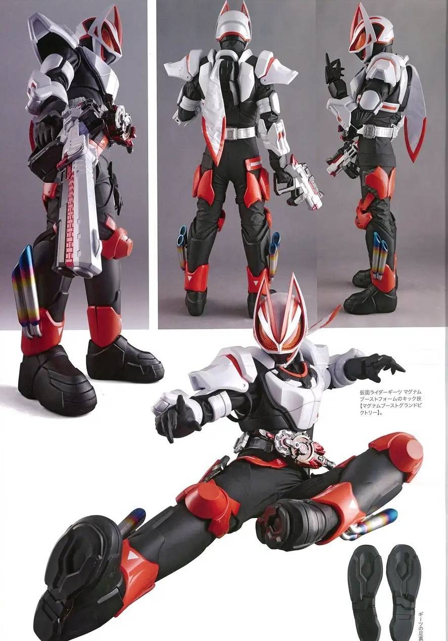 极狐的皮套展示,他的形态好多,僵尸和忍者道具都成为腿部装甲!