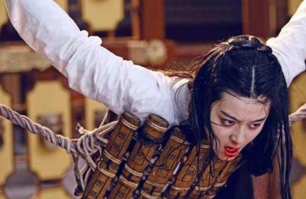 女明星被捆绑的戏份,前几个还行,最后一个关晓彤是认真的吗?