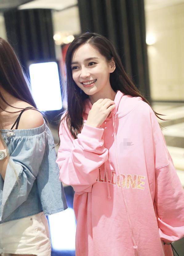 不过对于已经奔三的杨颖,她的近况你们是否也有了