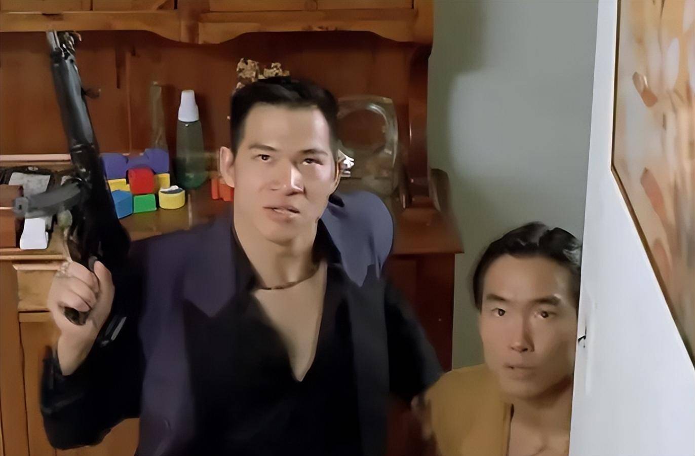 楼学贤街头献爱心,亲自扫街接地气!