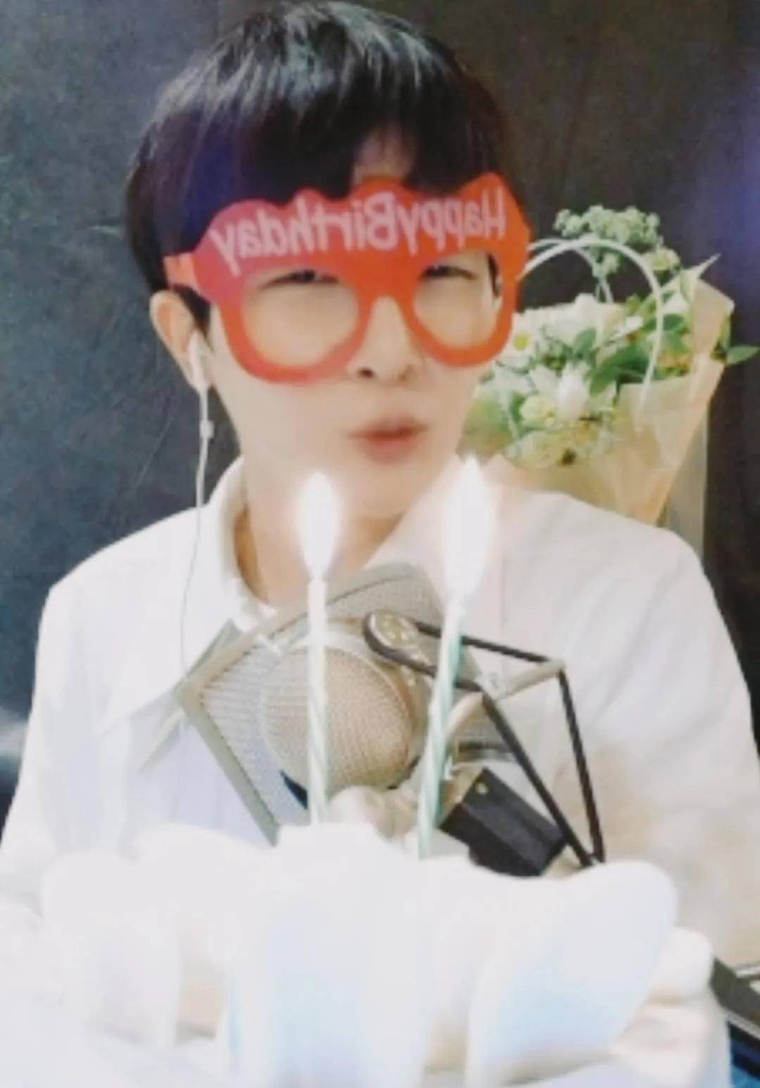 与周深的卡布叻家族对战_星星_汤圆_可可