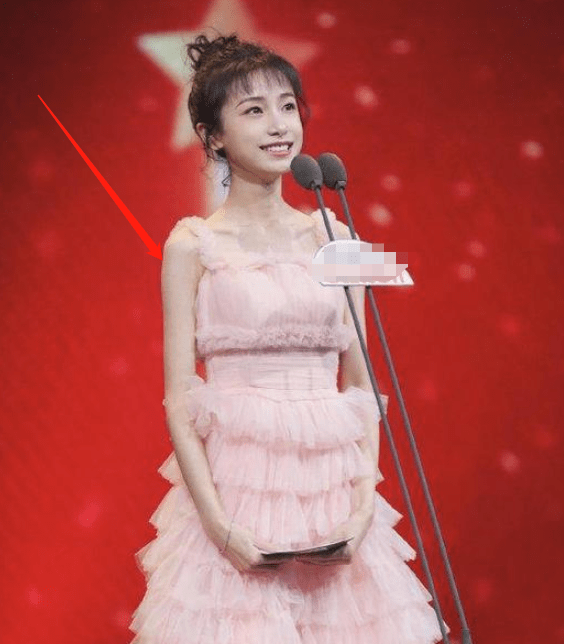 不过近日,去看了一些姜梓新的个人动态,发现这个女孩子,最近正在悄悄