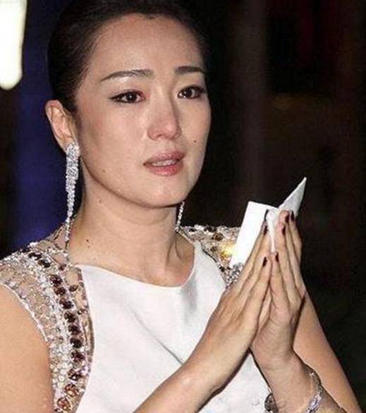 而张艺谋后面电影里的女主角章子怡也被戏称"小巩俐"无不展示着张艺谋