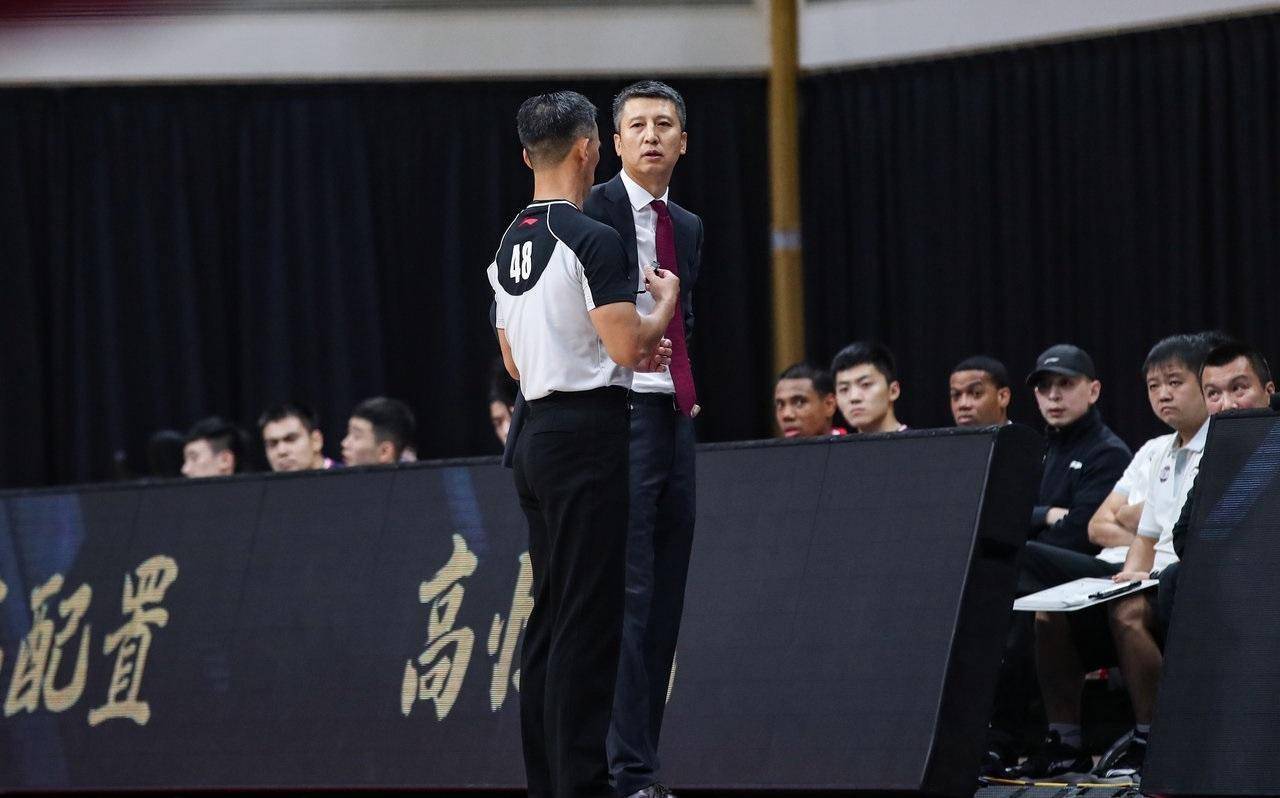 主裁判停赛6场以上,技术代表被通报批评_比赛_胡吉_郭士强