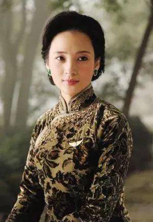 16位旗袍女星:张曼玉驼背,汤唯"站不直",却美得让人心动_剧中_许晴
