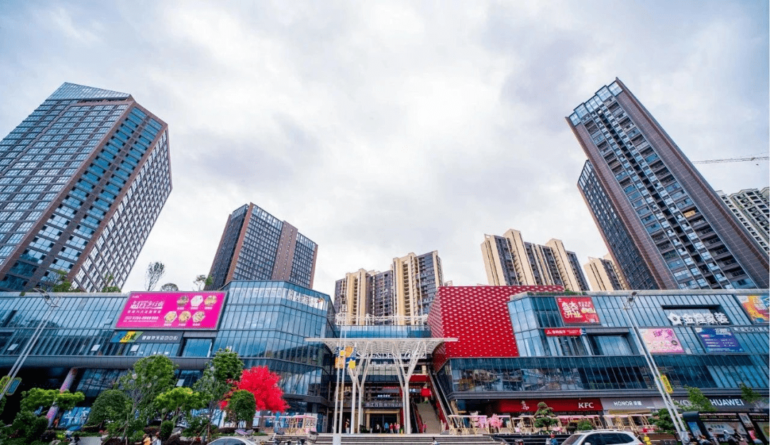 相信美好丨金钟府业主自发组织到施工现场慰问一线施工人员!