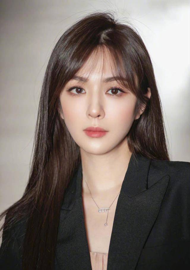 王晓晨自拍颜值变化太大,韩国网友集体喊不认识,可惜_胡歌_鼻子_五官